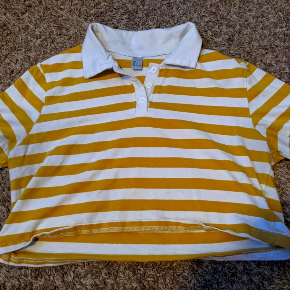 SOLD DO NOT BUY Cute cropped striped yellow and white shirt